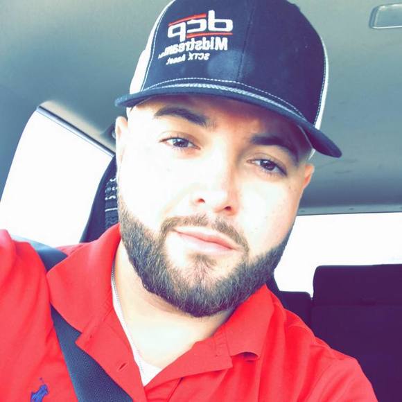 Meet your Posher, Kyle - Picture 1 of 1